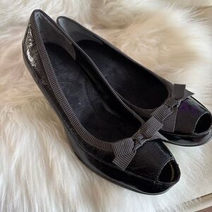 Aerosoles Black Patent Leather Peep-Toe Heel Shoe Size 9